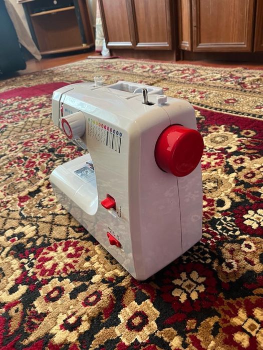 Швейная машина