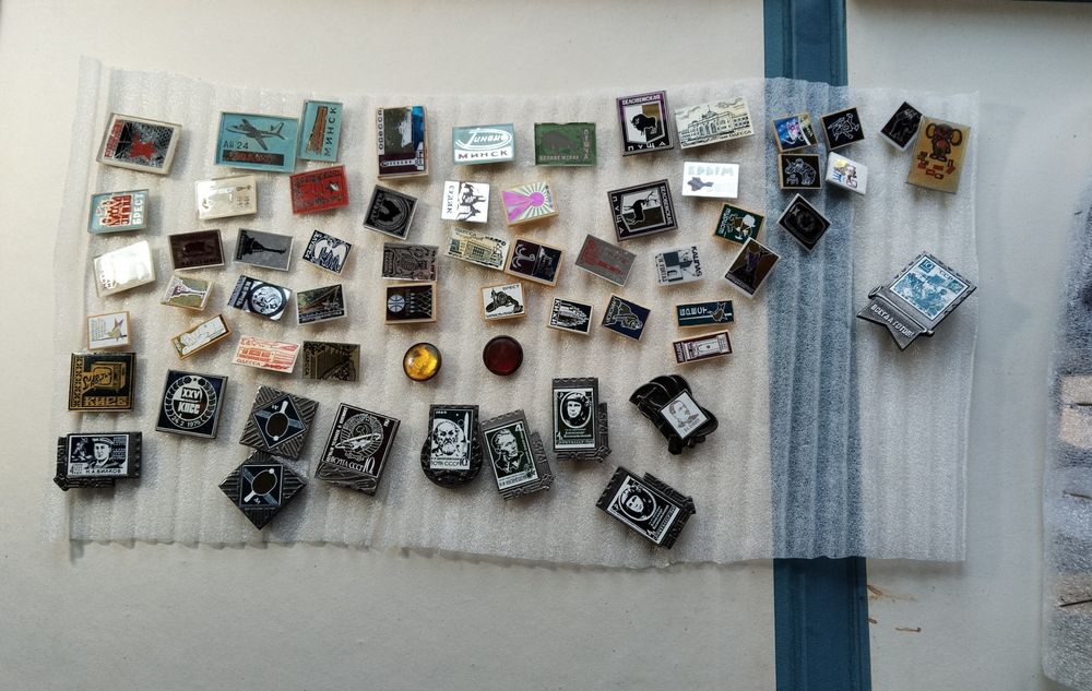 Значки алюминиевые и ситал, СССР