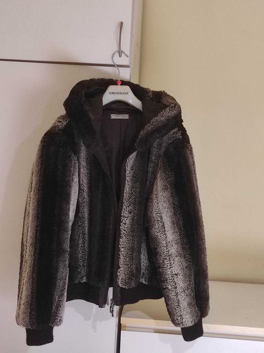 Зимно яке/палто с изкуствен косъм