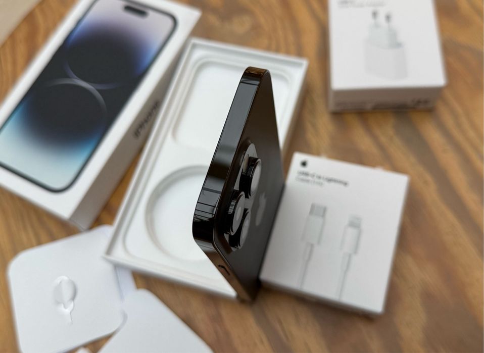 iPhone 14 PRO • 256 GB • 96 % Bateria