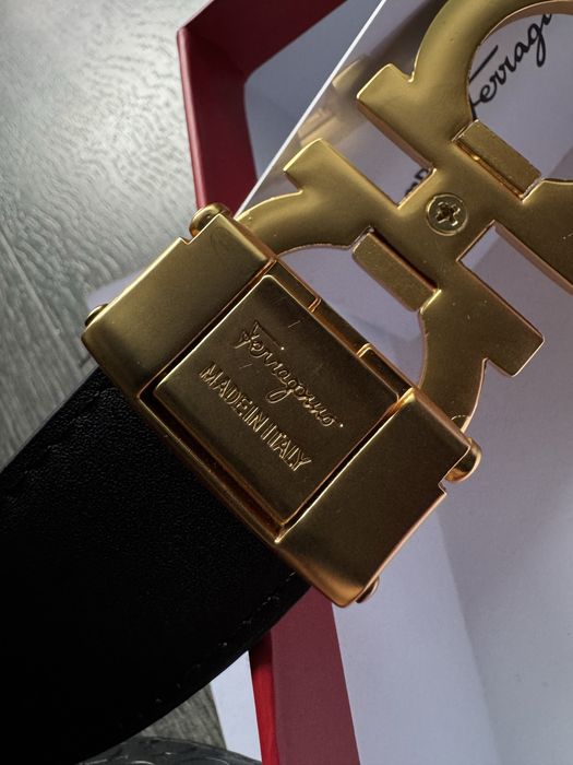 Curea Salvatore Ferragamo noua