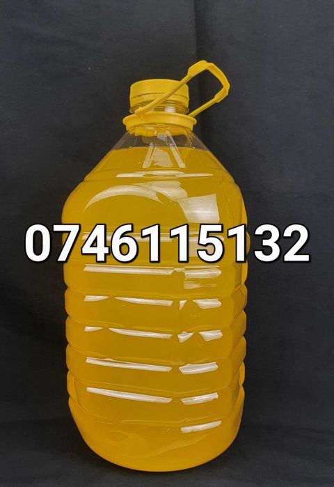 Natural–Din semințe proprii–Ulei din Floarea-Soarelui presat la rece