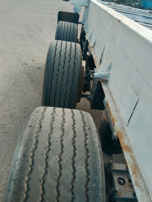 Полуприцеп Контейнеровоз