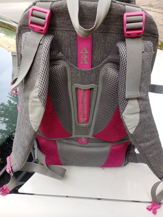 Rucsac  Tiger familiy este ca nou