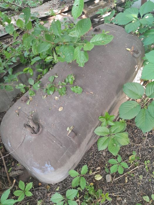 Продам чугунную ванну