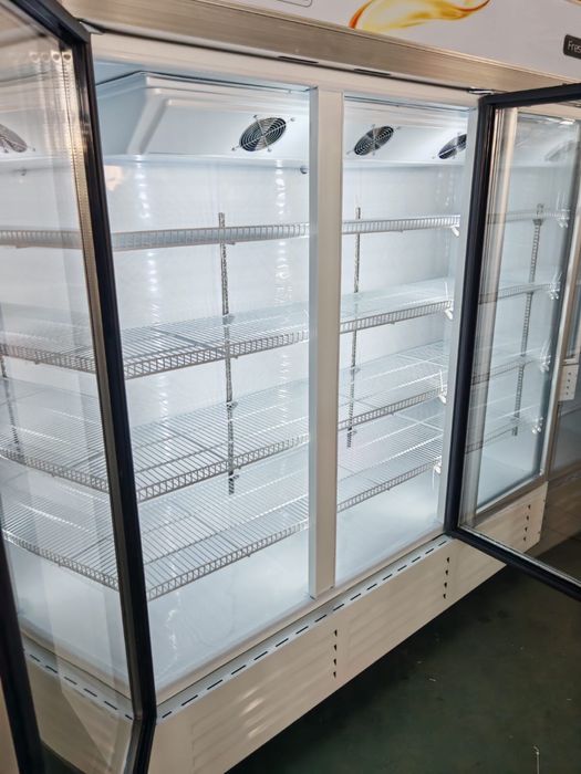 Витринный холодильник для магазина