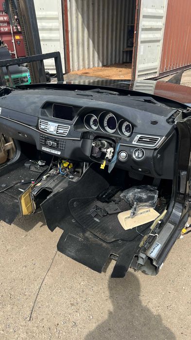 Передний бампер Мерседес W212 рестайлинг