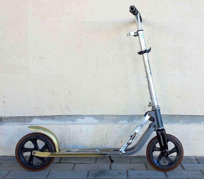 Тротинетка Hudora Big Wheel 205
