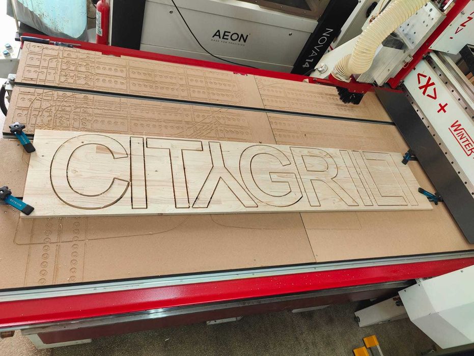 Frezare litere volumetrice din lemn, Bond, plexiglas, placaj, MDF etc