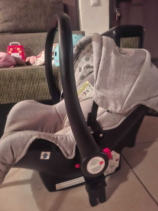 Scoică auto pentru copii