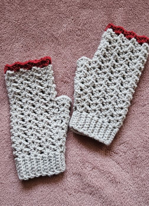 Ръкавици, плетени на една кука