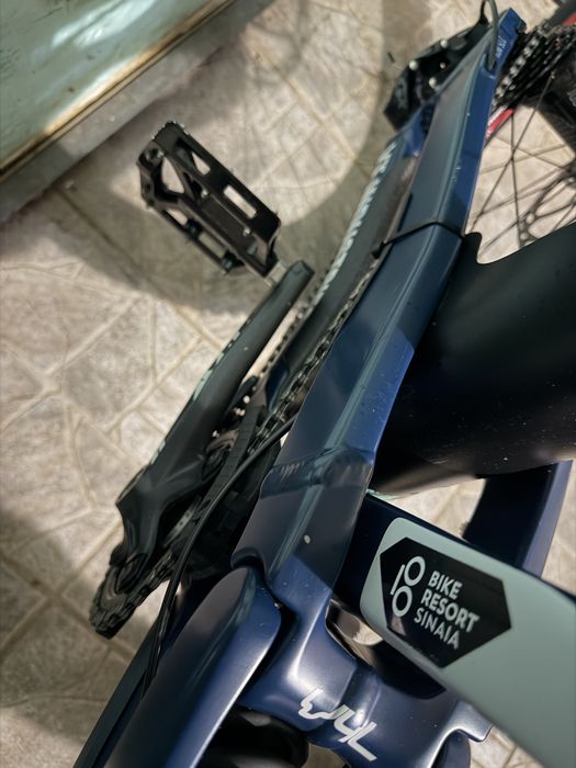 Bicicleta downhill YT TUES