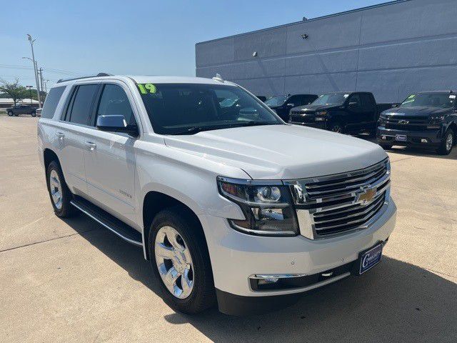 передняя решётка радиатора Tahoe Новая, в упакковке.