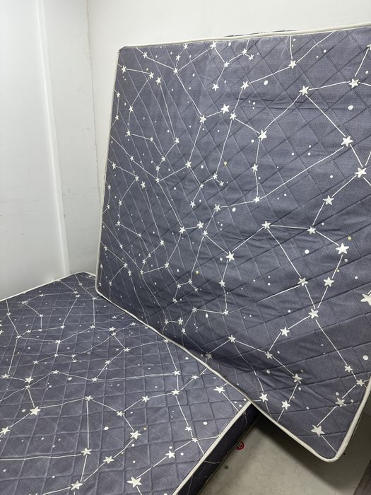 Матрас почти новый