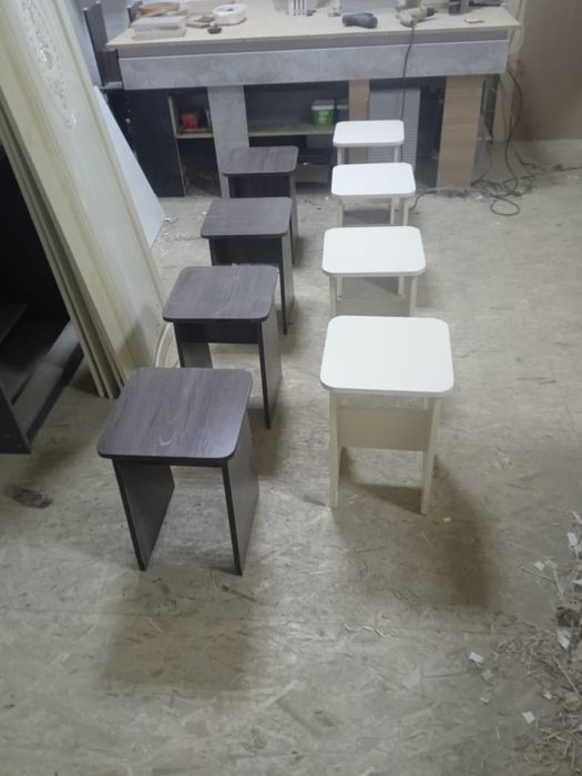Продам новые стулья