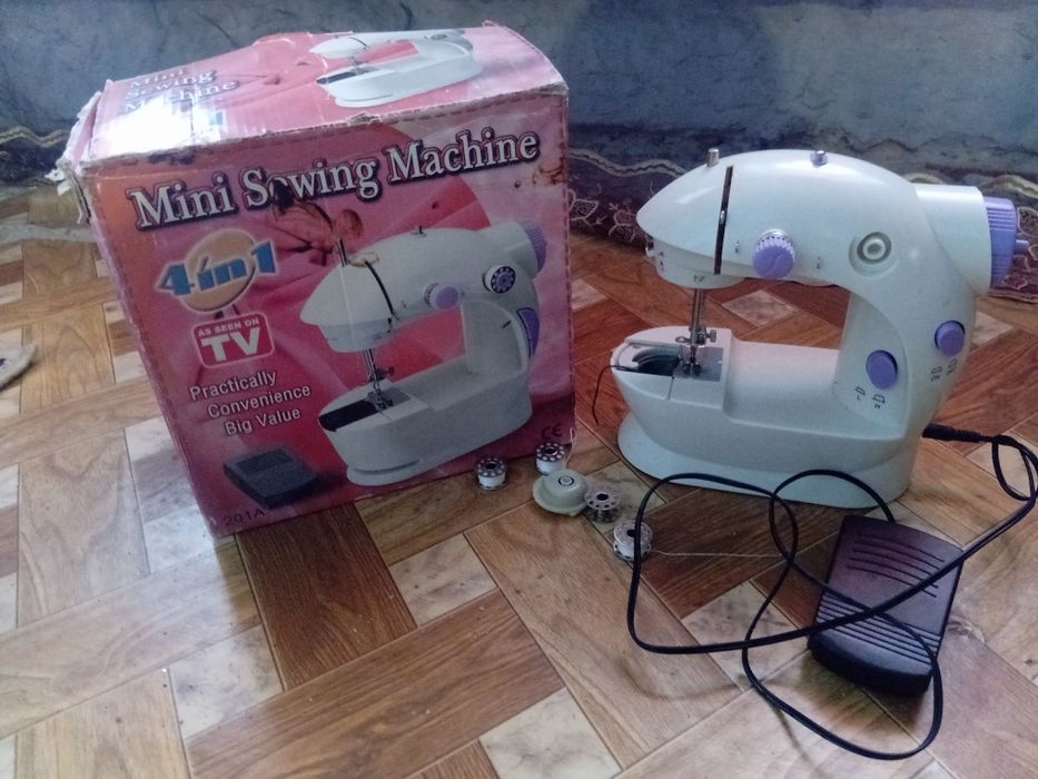 Мини Швейная машинка.Мотор рабочий за 2тыс.тг