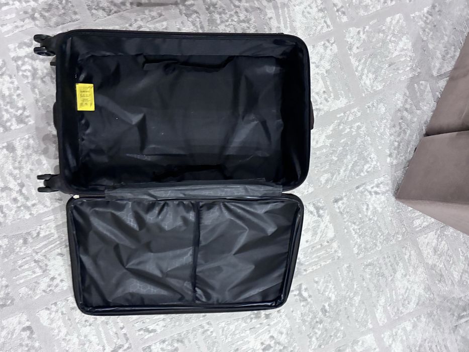 Чемоданы вдорожные вместитильные состояние идеал