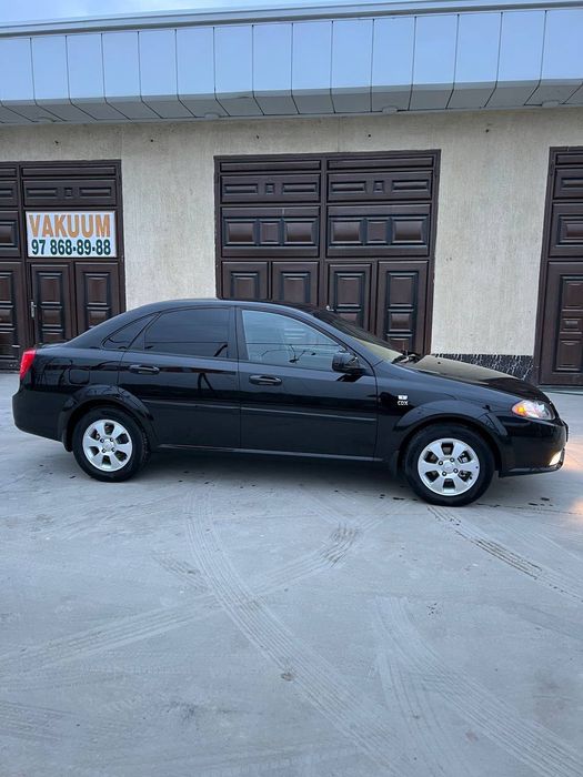 Chevrolet Gentra qora GBO