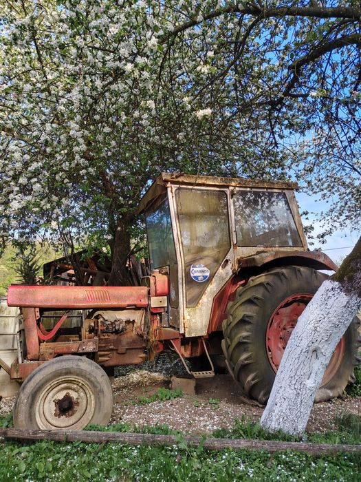 Tractor international 644