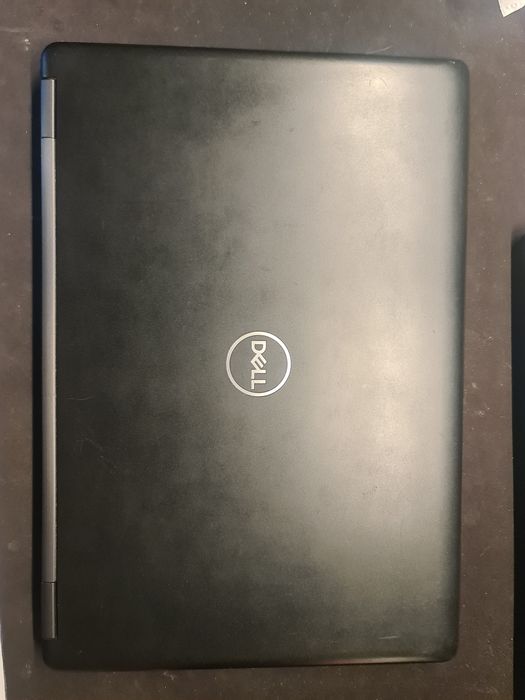 Vand laptop Dell Latitude E5490
