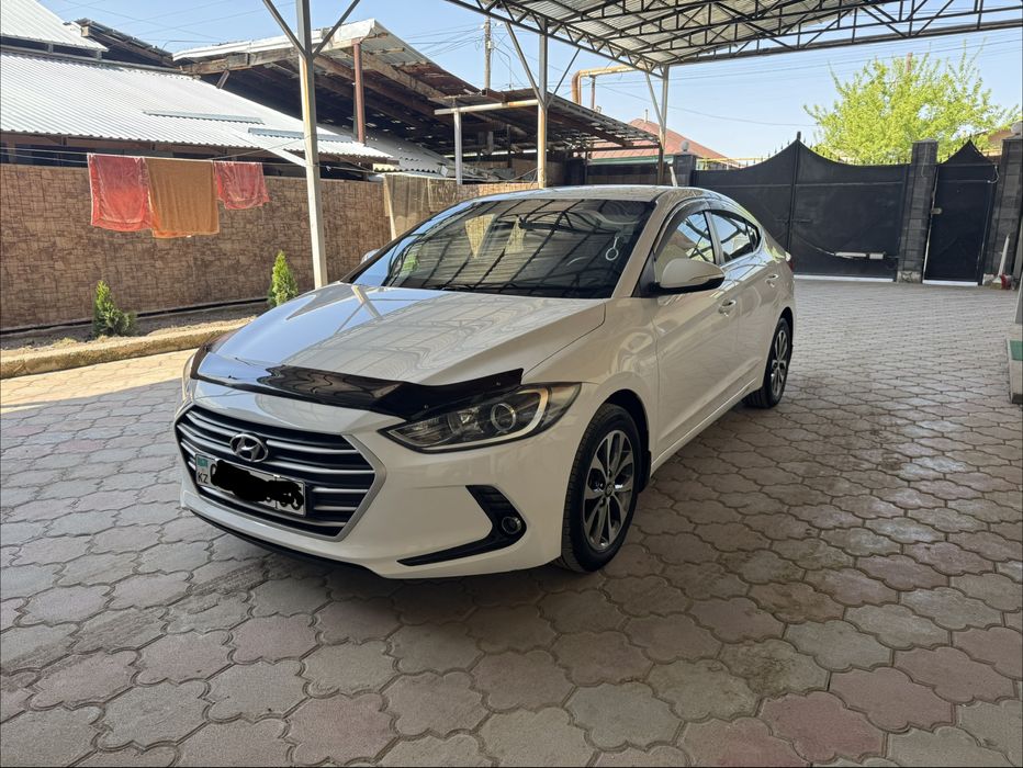 Hyundai Elantra, 2018