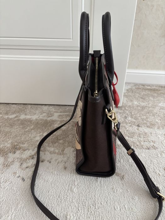 Женская сумка Carolina Herrera