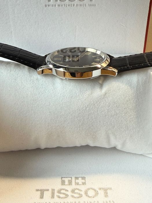 Tissot classic dream 42mm - Sapphire Crystal - Швейцарски часовник (Чисто нов)