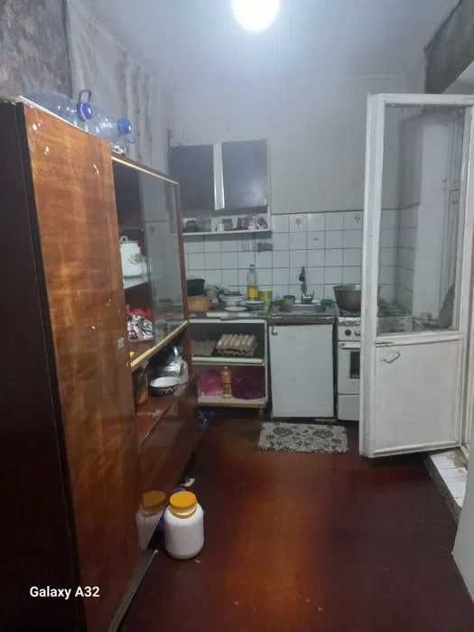 СРОЧНО !! Продается квартира в Яшнабаде 2/1/4 ( 60 кв/м ) Тузел 2