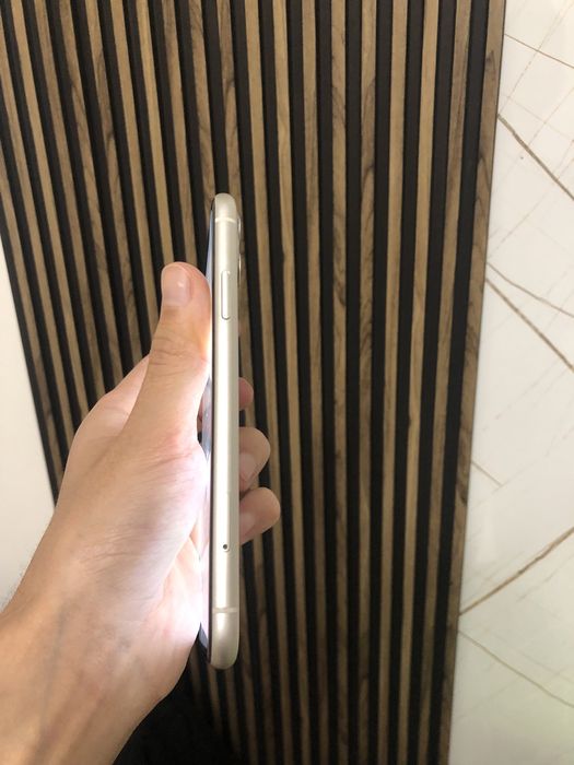 Продам iphone 64 gb