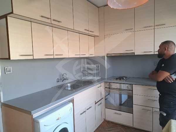 Дава се под наем Тристаен апартамент в Пловдив, Христо Смирненски - 68 кв.м за 448.8 € - Снимка #2