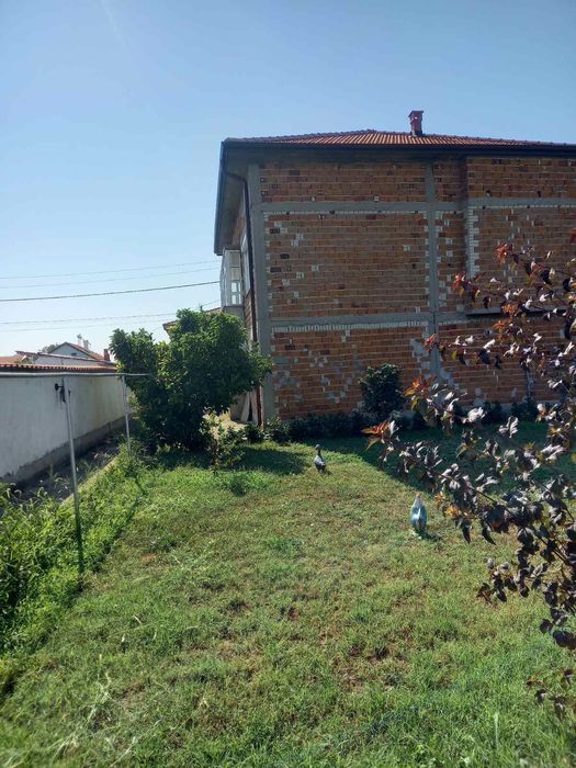 Продавам КЪЩА в с. Боянци, обл. Пловдив