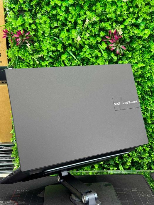 Asus VivoBook 15 OLED X1505VA-L1638 i9-13900H/16GB DDR4/512GB SSD/OLED