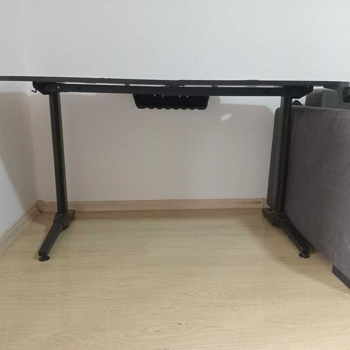 vanzare masa gaming si scaun directorial