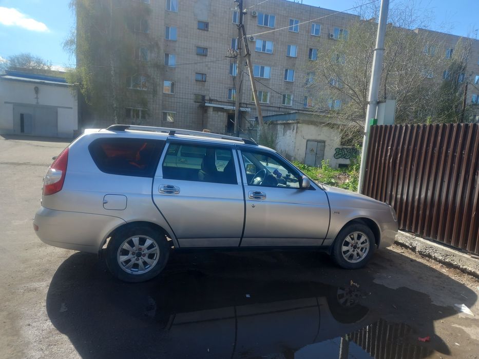 Продам Приора универсал