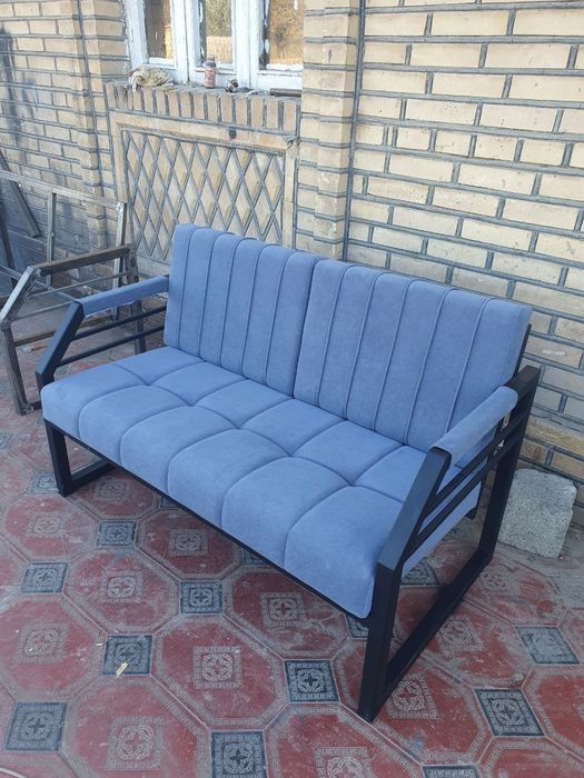 Yumshoq mebellar loft uslubda yetkazib berish bepul