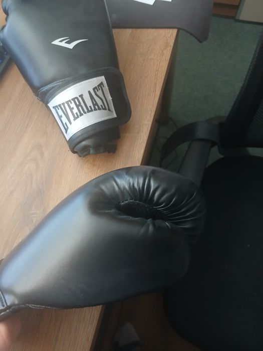 Боксови ръкавици-Everlast