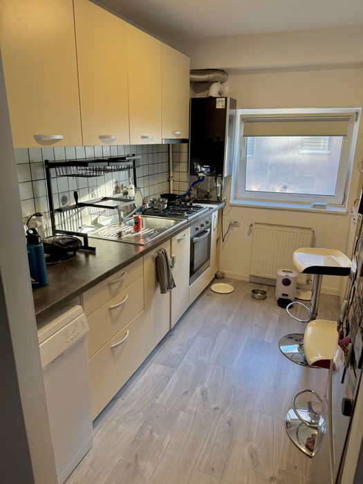 Apartament 2 camere, 57 mp, terasa 60 mp, zona Vivo, preț negociabil