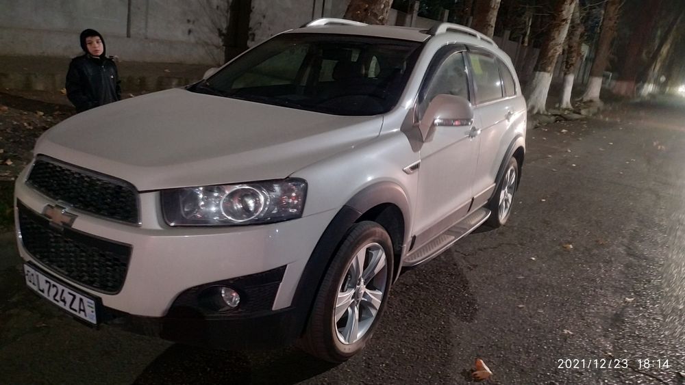 Продам Chevrolet Captiva 2   2.4  2011г