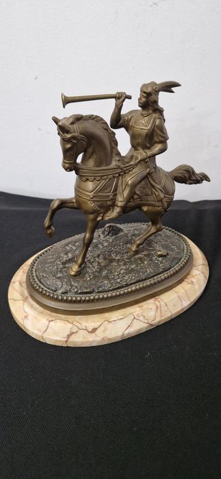 Statueta bronz  veche cavaler medieval