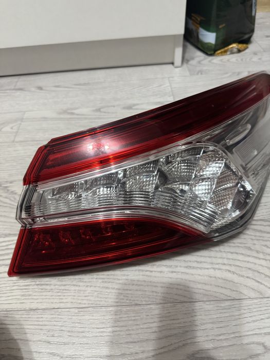 Камри 70 задний фонарь