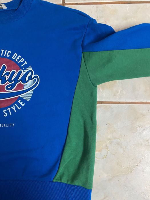 Детска синя тениска.