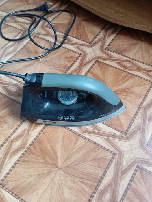 Утюги б/у в хорошем состоянии