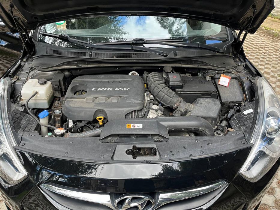 Продавама Hyundai i40