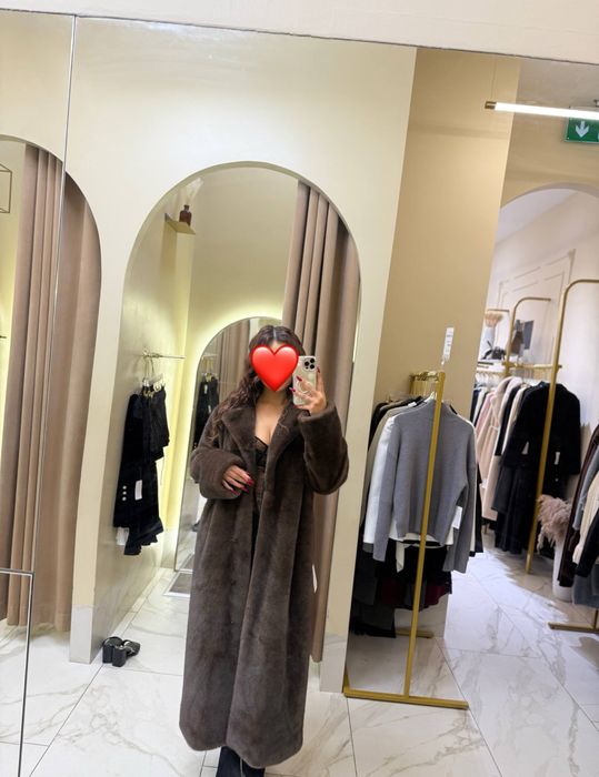 Шуба от Lichi brand