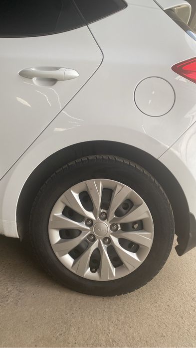 Штамповка R16 с шинами