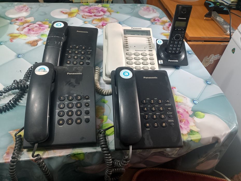 Продам домашние телефоны