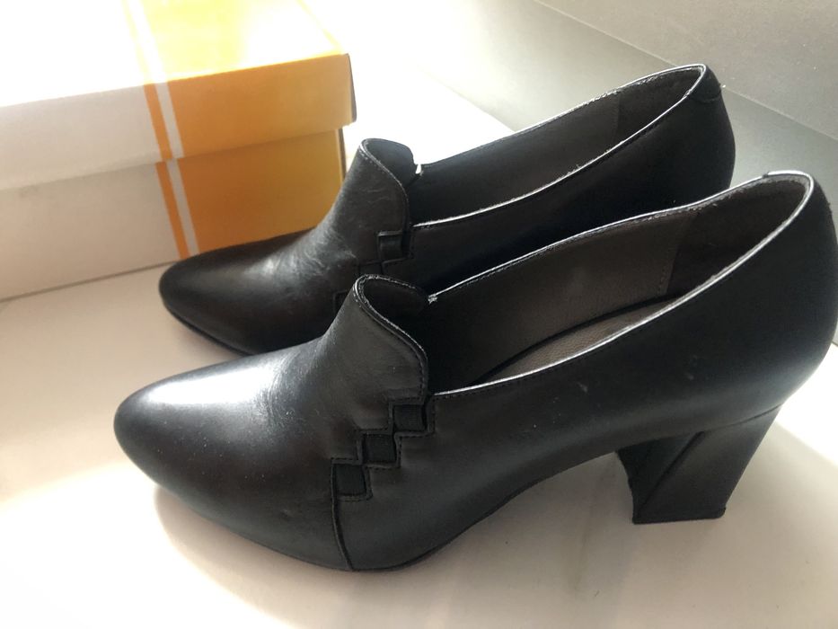 Туфли женские продам 37 размер