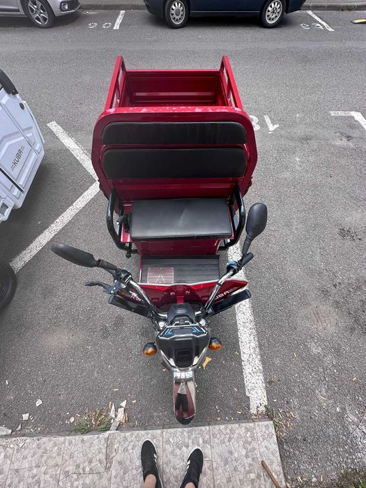 Triciclu Electric KUBA GL 15000 cu motor de 1500W si autonomie de 70km