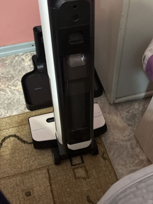 Вертикальный пылесос MONTERO