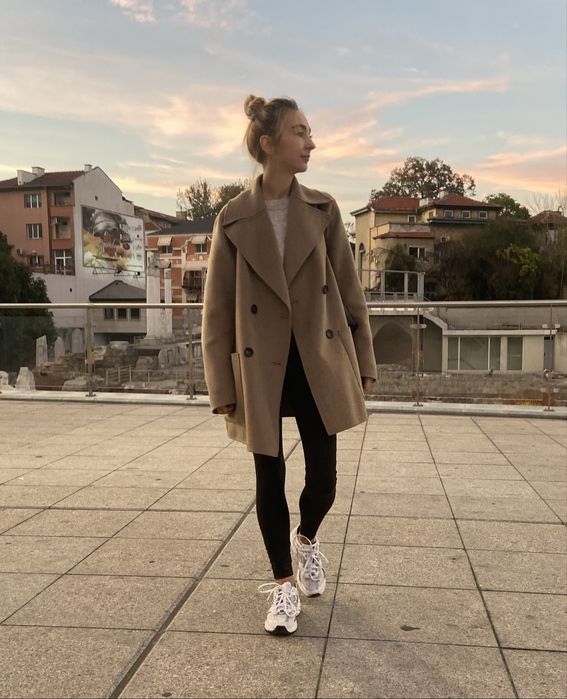 Дамско есенно палто